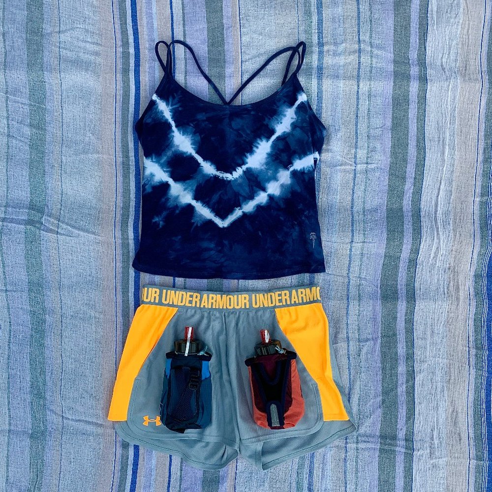 Ultimate Direction hydration handheld pair